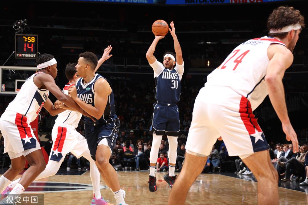 崭露头角 崭露头角