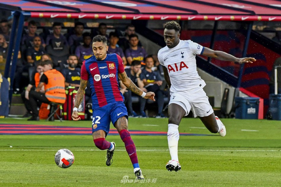 业舞台的跨 业舞台的跨